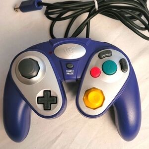 Pelican Gamecube Controller